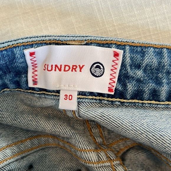 Sundry Denim Jeans Distressed High Rise Straight Leg Raw Hem Light Wash 30 - Picture 8 of 8